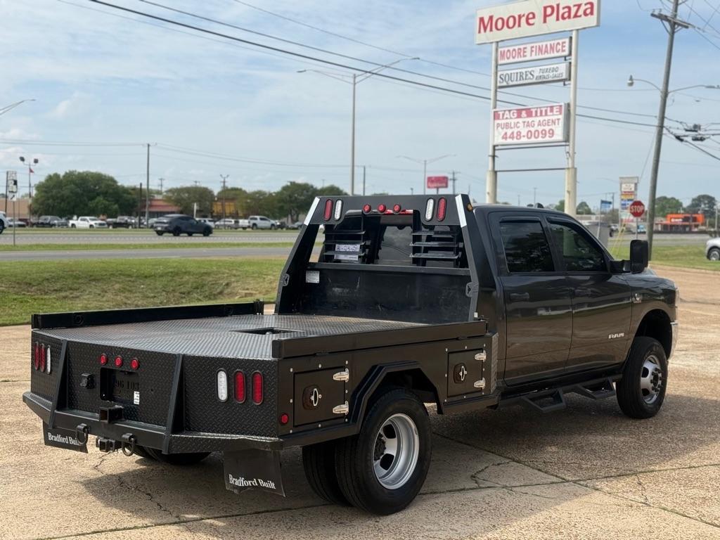 RAM 3500 Tradesman 4x4 Crew Cab 8' Box 2020