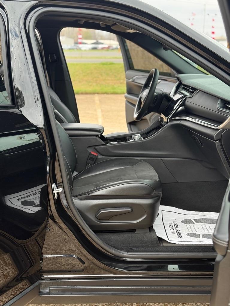 Jeep Grand Cherokee L Laredo 2023