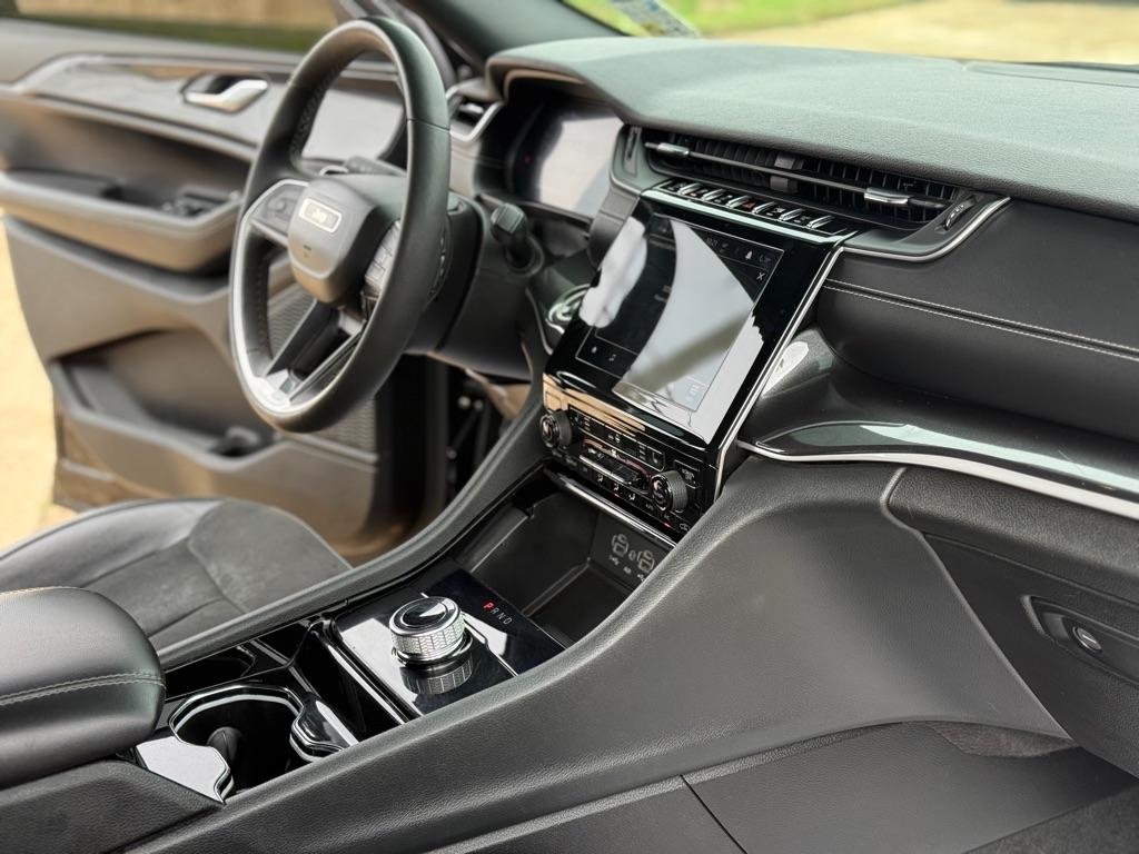 Jeep Grand Cherokee L Laredo 2023