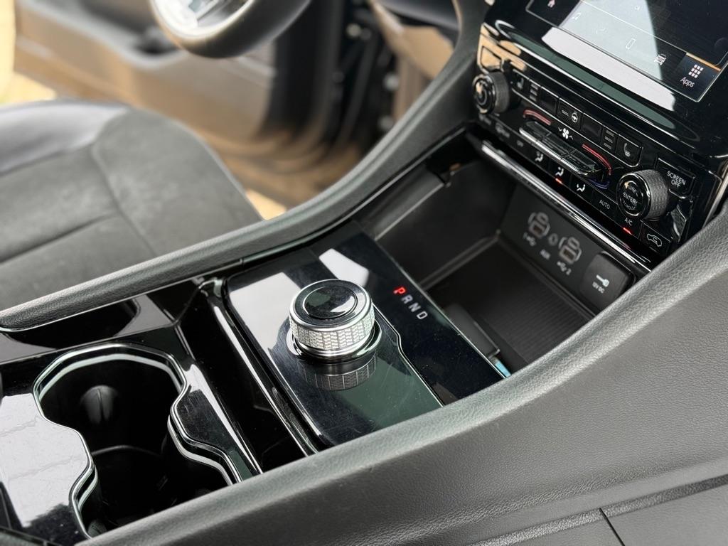 Jeep Grand Cherokee L Laredo 2023