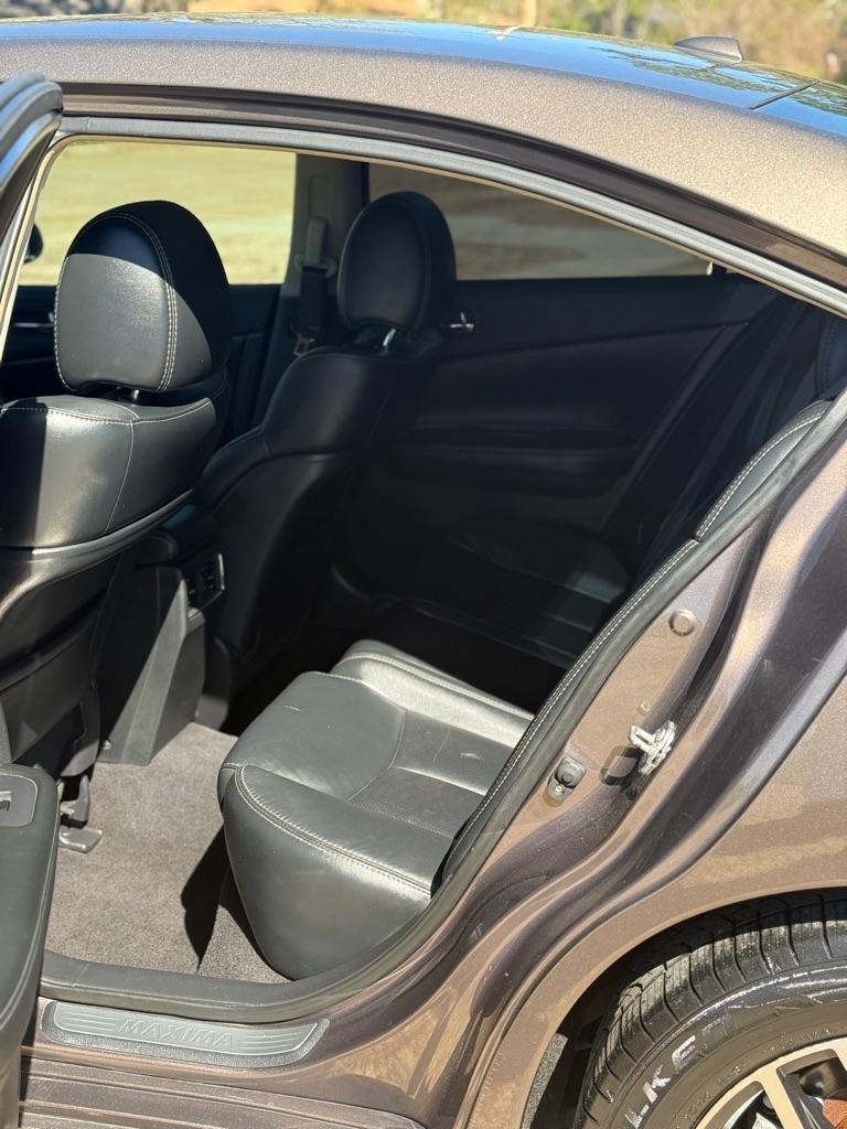 Nissan Maxima S 2013