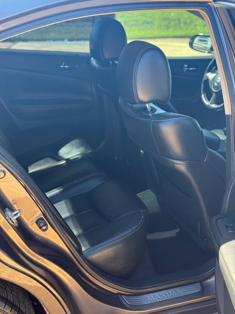 Nissan Maxima S 2013