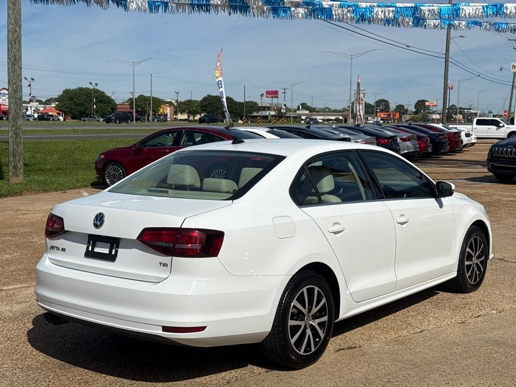 Volkswagen Jetta 1.4T SE 6A 2018