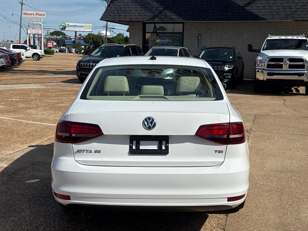 Volkswagen Jetta 1.4T SE 6A 2018