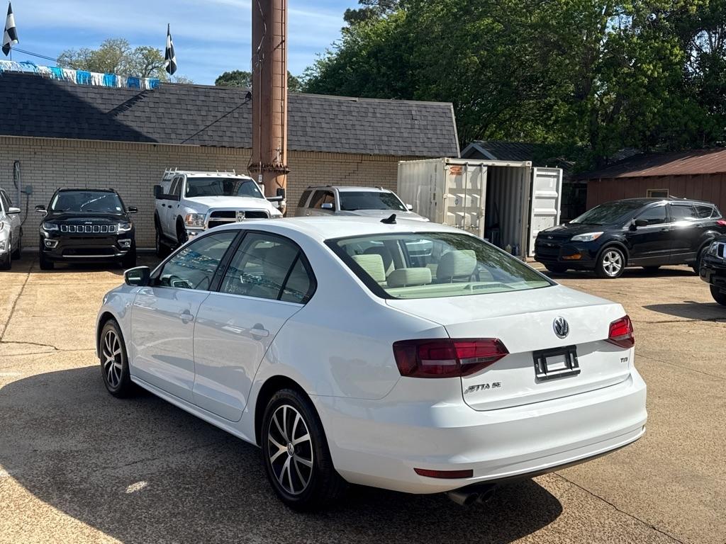 Volkswagen Jetta 1.4T SE 6A 2018