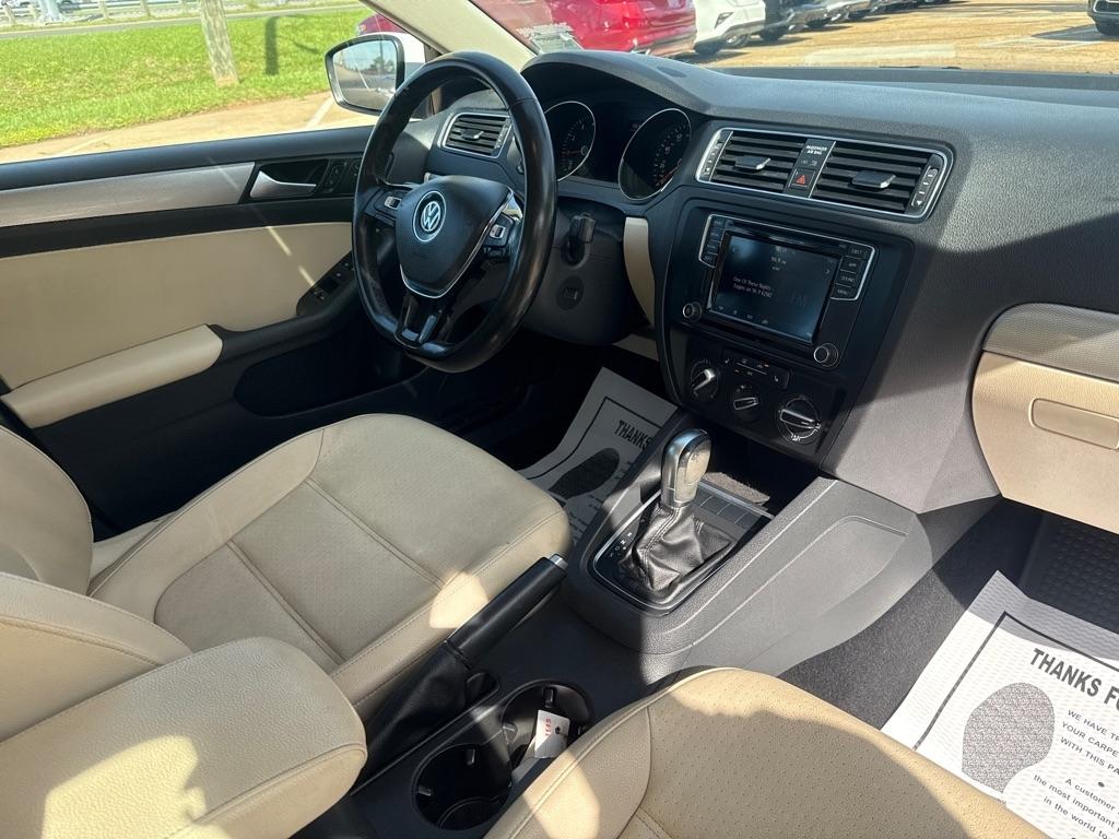 Volkswagen Jetta 1.4T SE 6A 2018