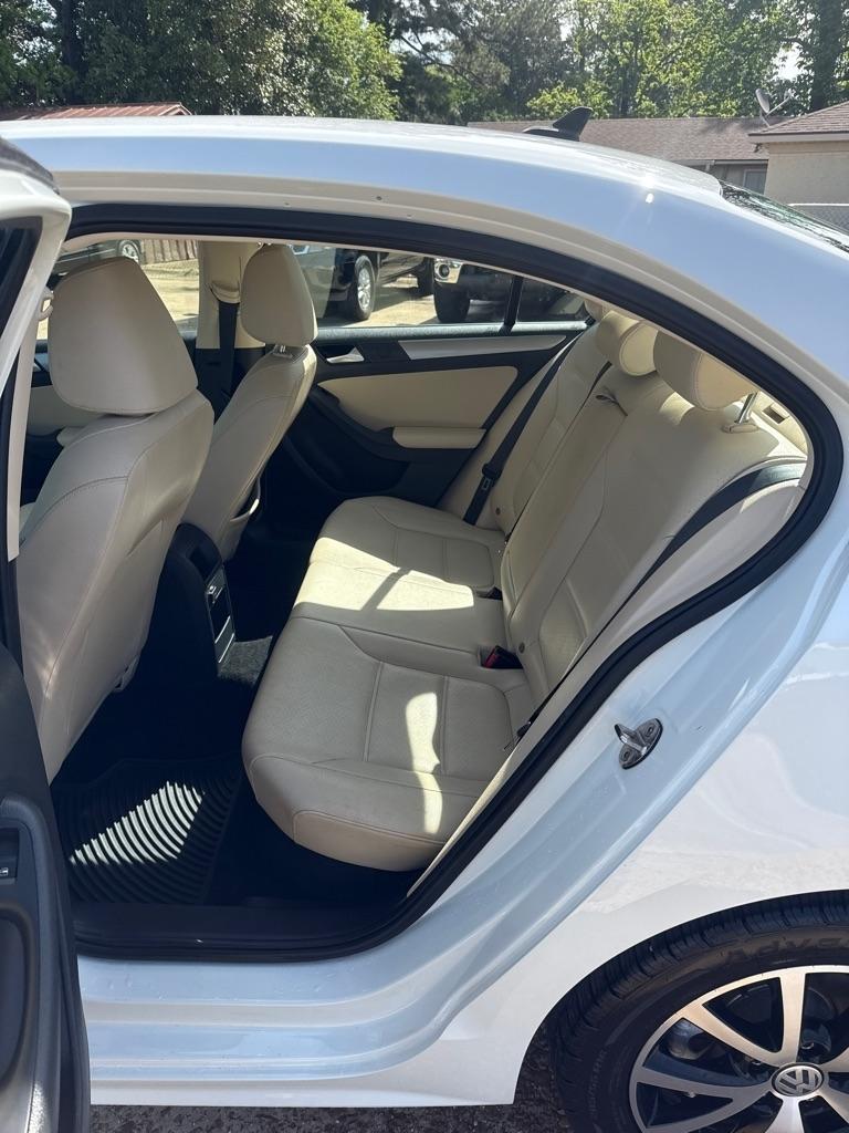 Volkswagen Jetta 1.4T SE 6A 2018