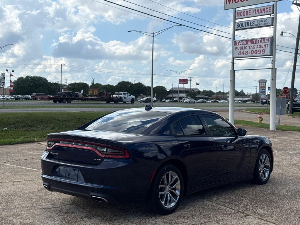 Dodge Charger 4dr Sdn SXT RWD 2016