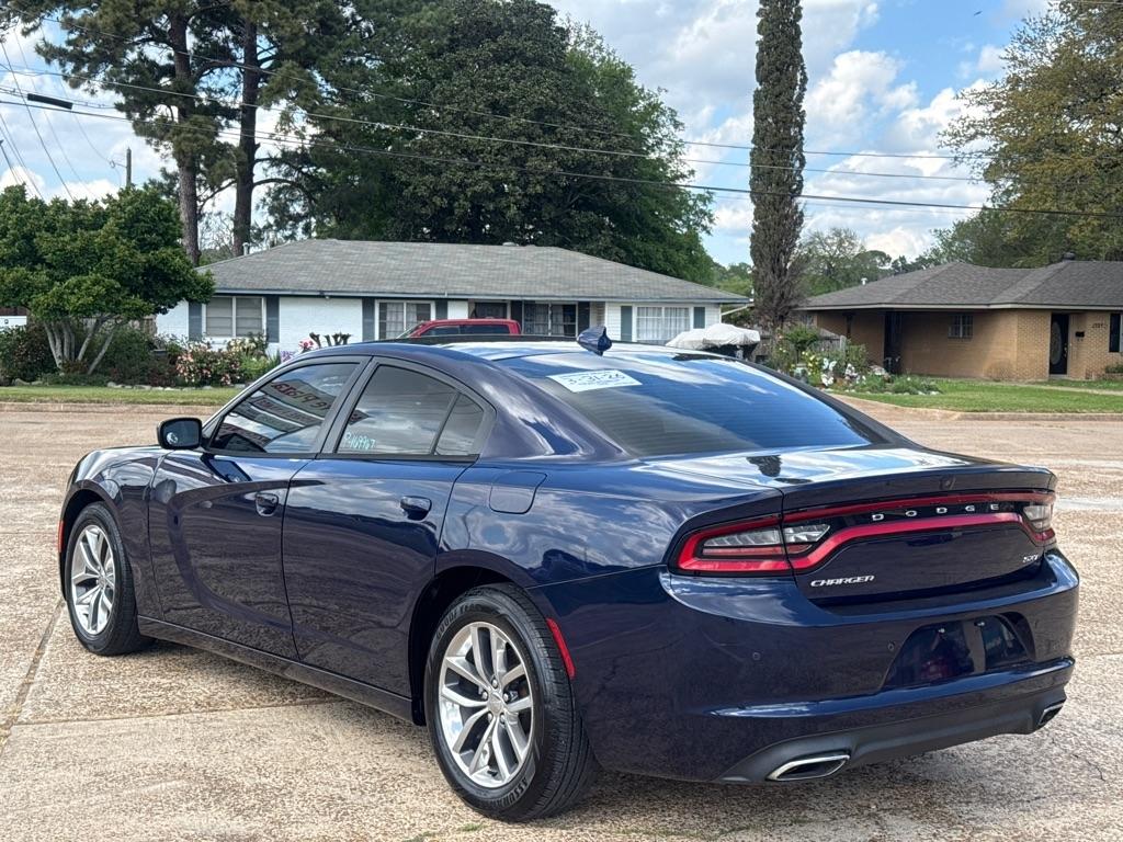 Dodge Charger 4dr Sdn SXT RWD 2016