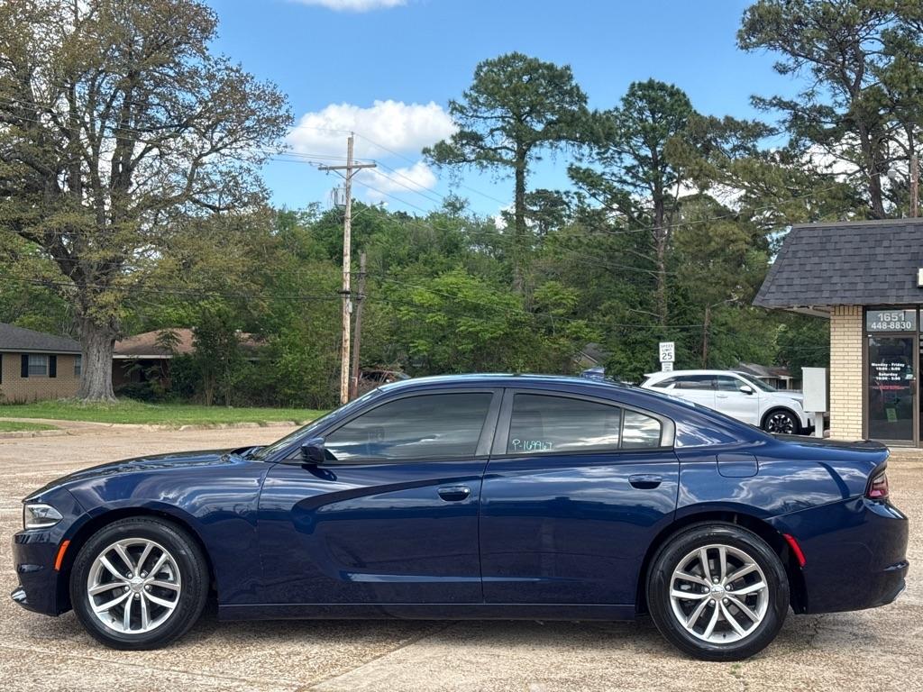 Dodge Charger 4dr Sdn SXT RWD 2016