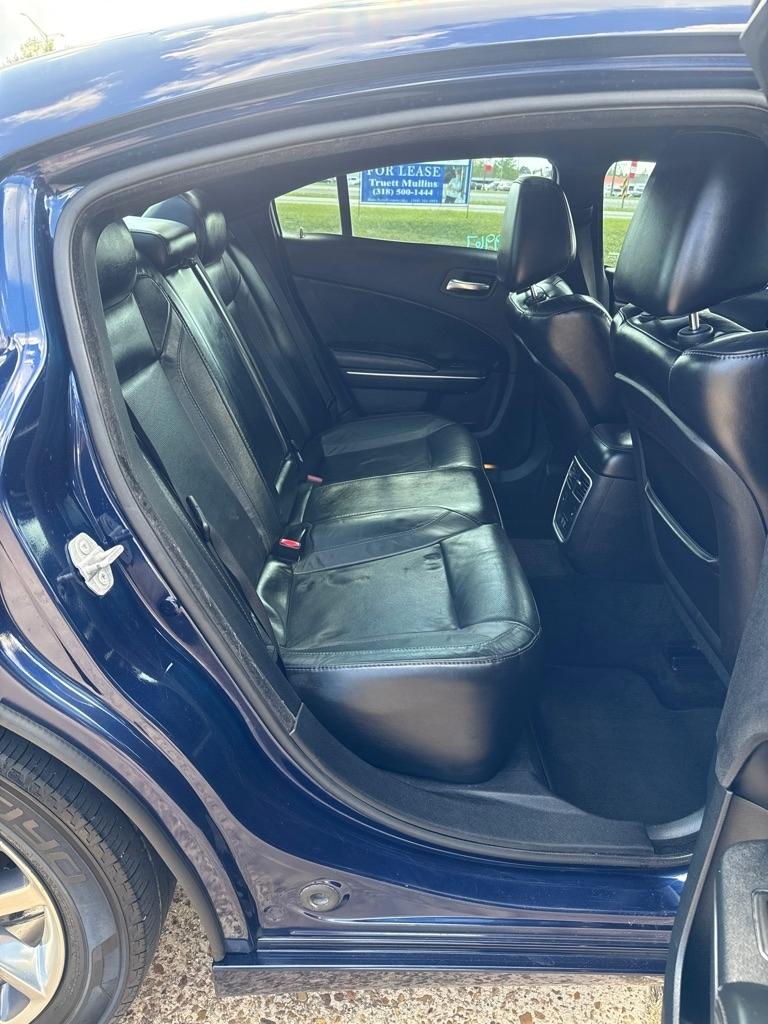 Dodge Charger 4dr Sdn SXT RWD 2016