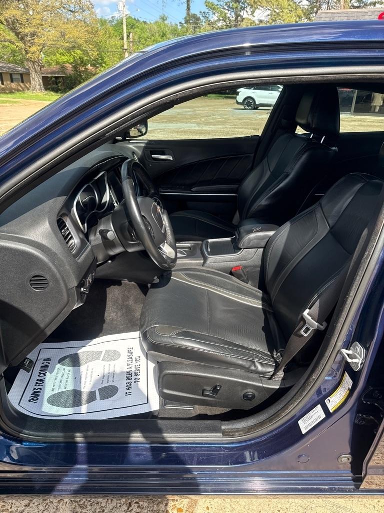 Dodge Charger 4dr Sdn SXT RWD 2016