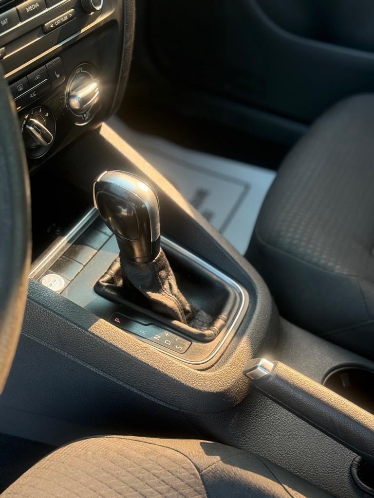 Volkswagen Jetta 4dr Auto 1.8T SE PZEV 2015