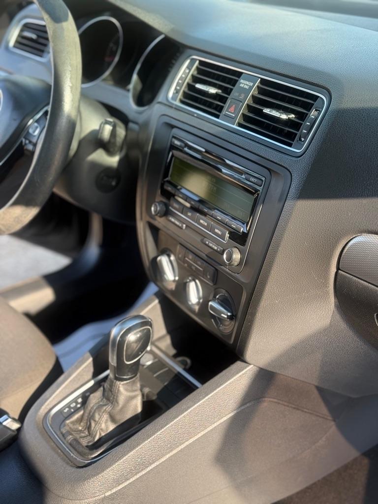 Volkswagen Jetta 4dr Auto 1.8T SE PZEV 2015