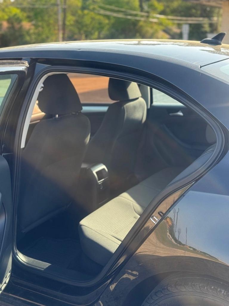 Volkswagen Jetta 4dr Auto 1.8T SE PZEV 2015