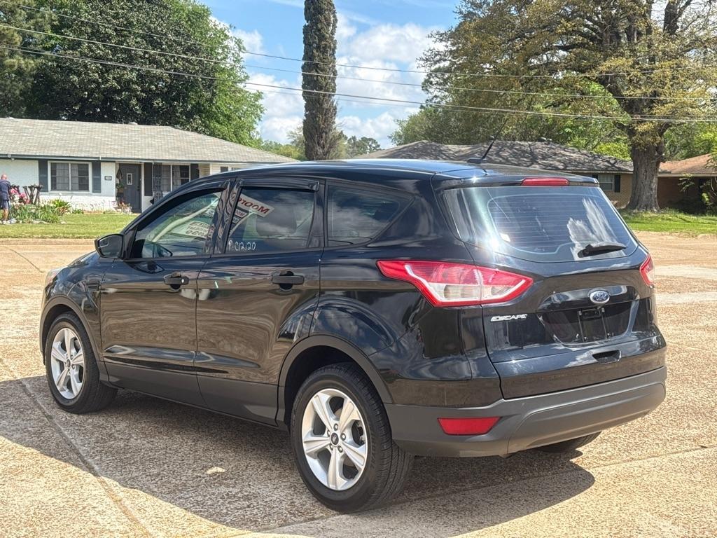 Ford Escape FWD 4dr S 2016