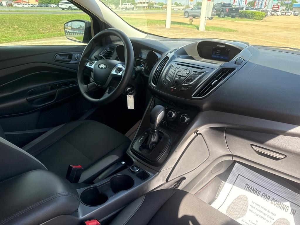 Ford Escape FWD 4dr S 2016