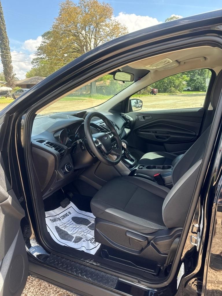 Ford Escape FWD 4dr S 2016