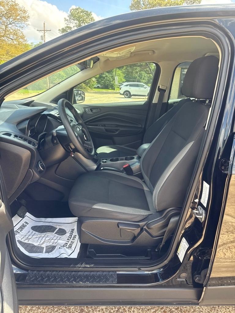 Ford Escape FWD 4dr S 2016