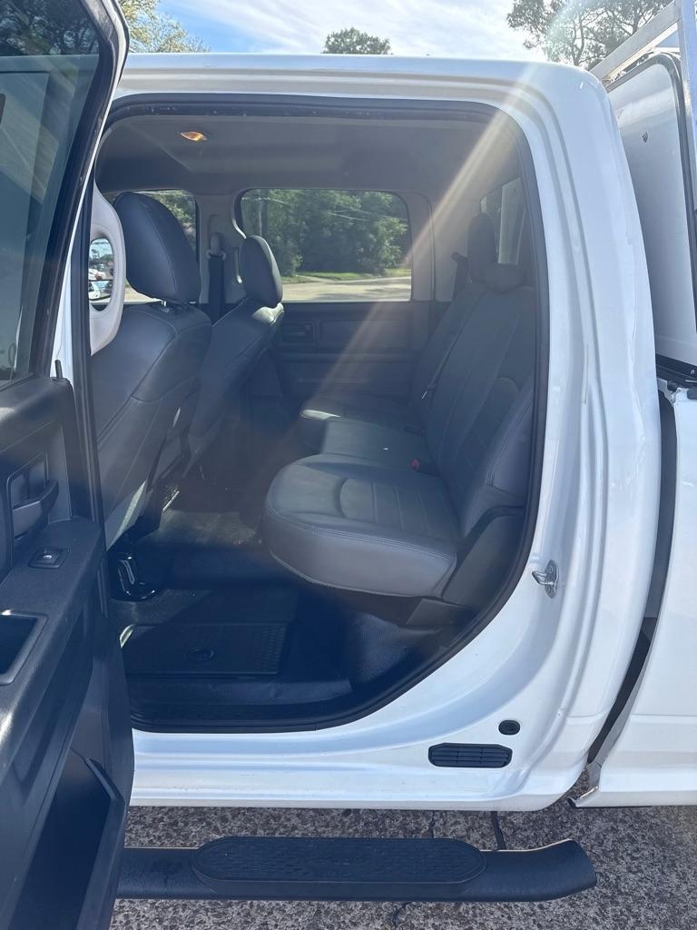 RAM 2500 Tradesman Crew Cab SWB 4WD 2017