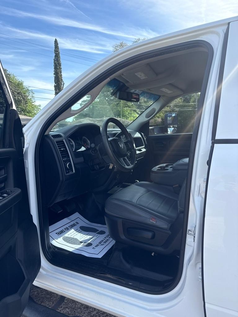 RAM 2500 Tradesman Crew Cab SWB 4WD 2017
