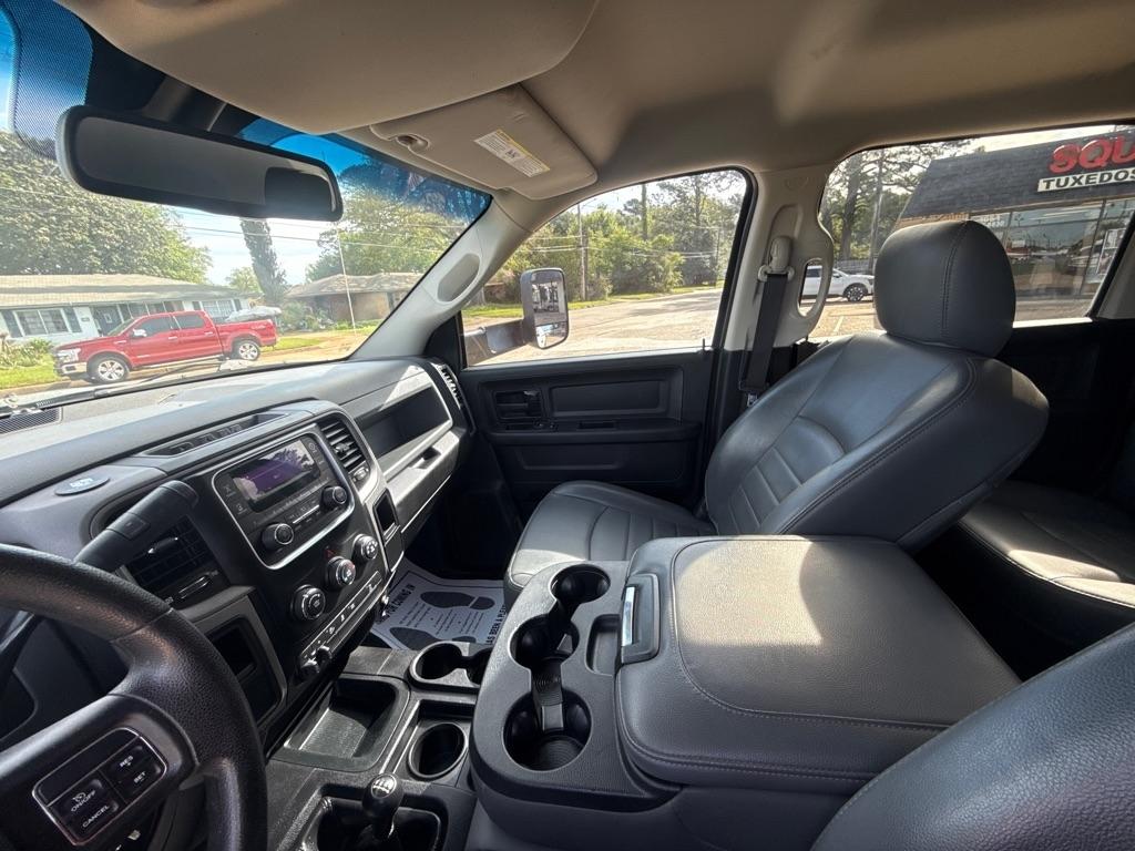 RAM 2500 Tradesman Crew Cab SWB 4WD 2017