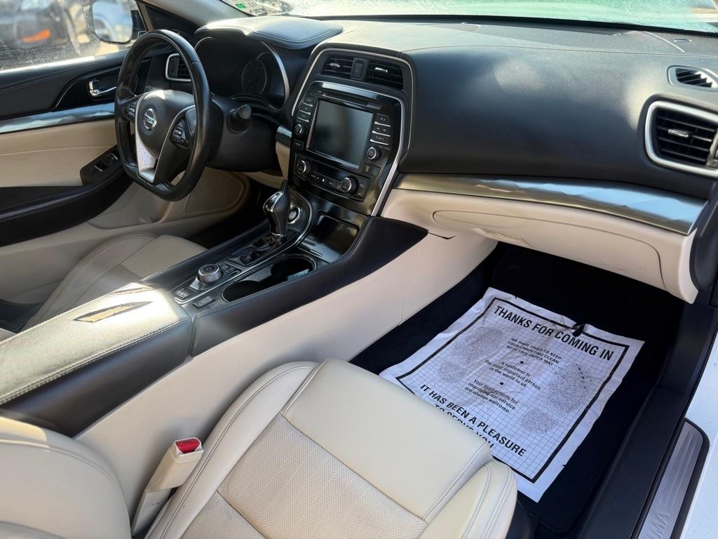 Nissan Maxima SL 3.5L 2020