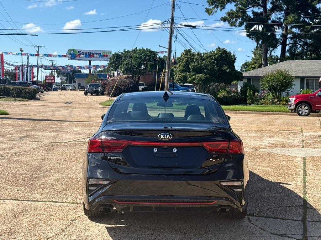 Kia Forte GT DCT 2021
