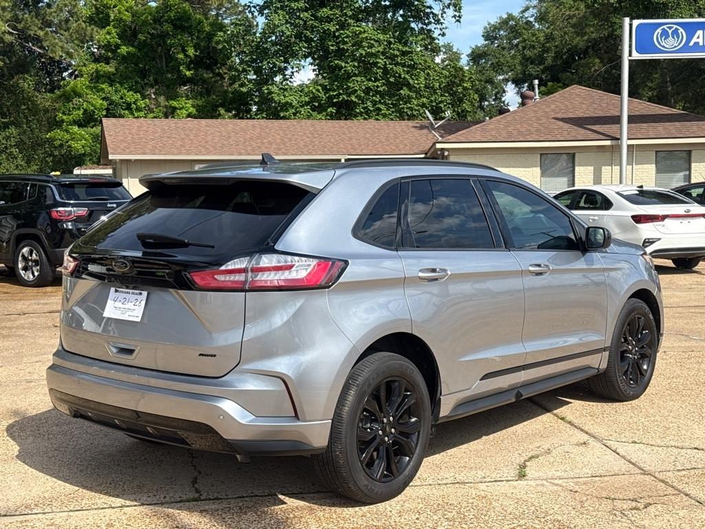 Ford Edge SE AWD 2022