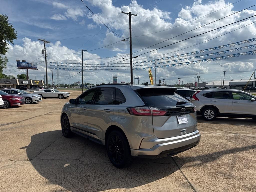Ford Edge SE AWD 2022