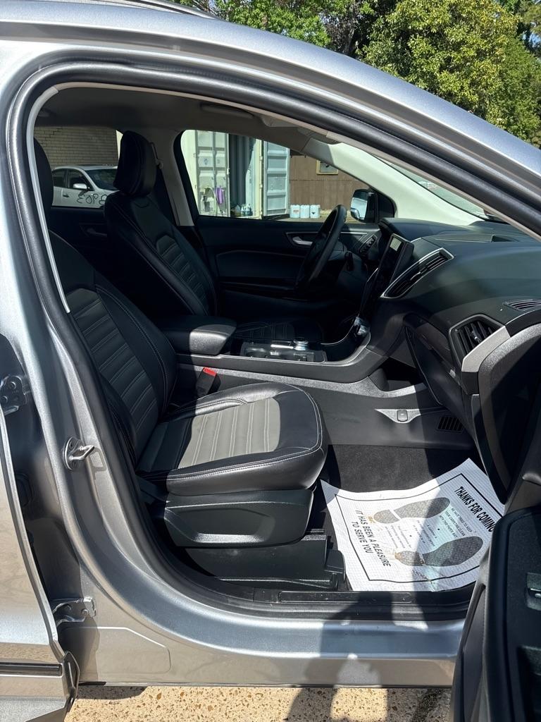 Ford Edge SE AWD 2022