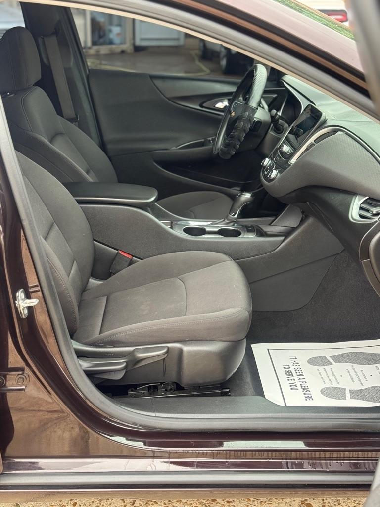 Chevrolet Malibu 4dr Sdn LS w/1LS 2020