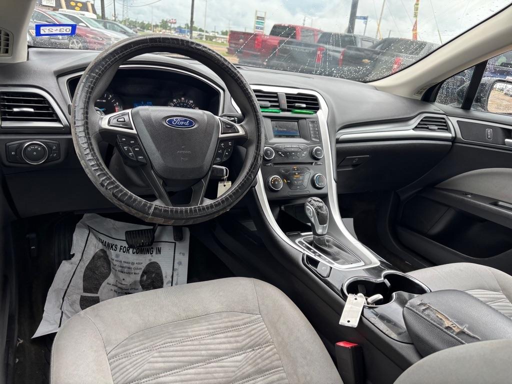 Ford Fusion 4dr Sdn S FWD 2016