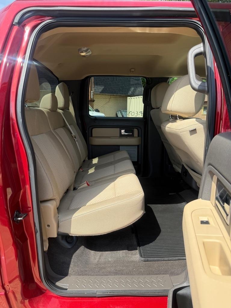 Ford F-150 4WD SuperCrew 145" Platinum 2013