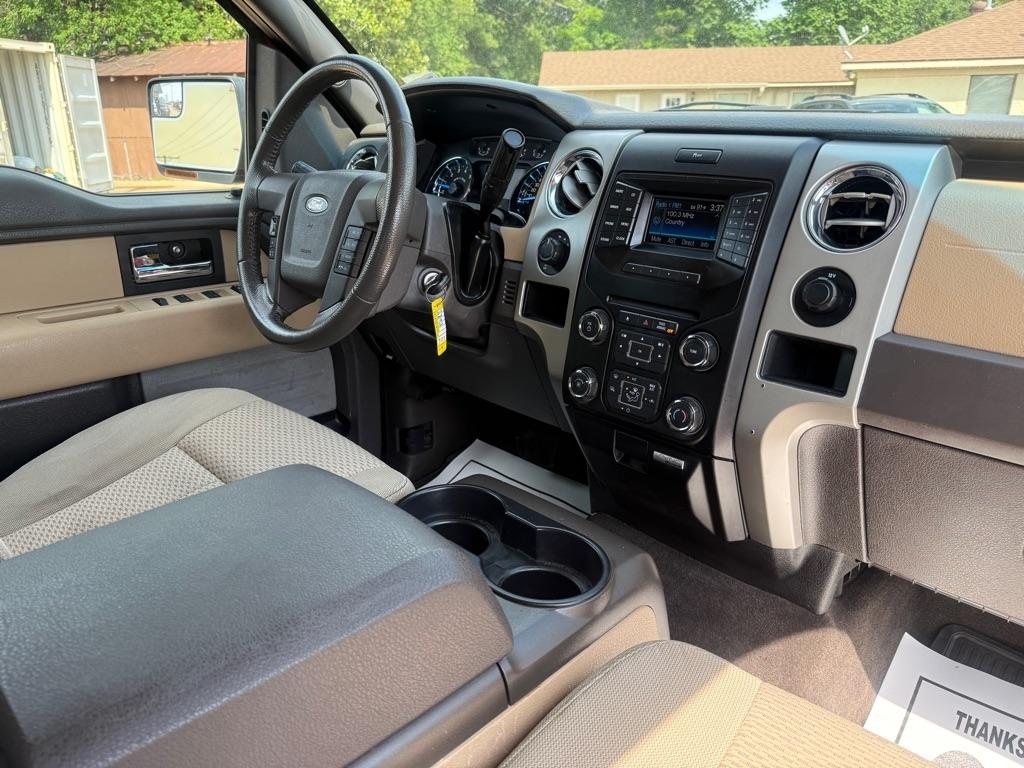 Ford F-150 4WD SuperCrew 145" Platinum 2013