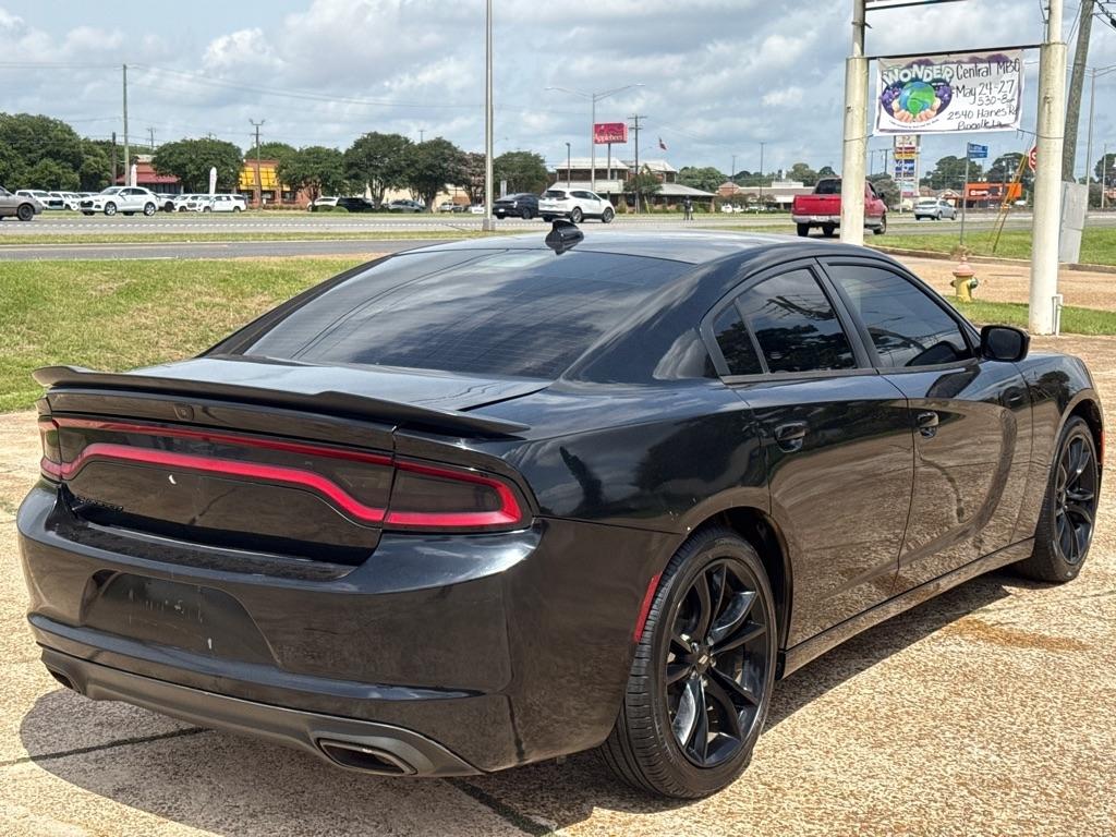 Dodge Charger SXT RWD 2017