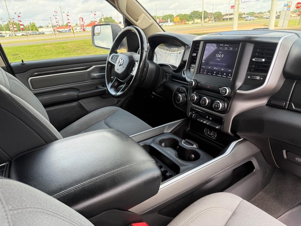 RAM 1500 Lone Star 4x2 Crew Cab 5'7" Box 2020