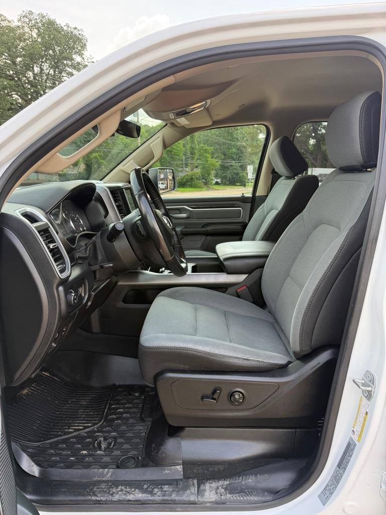 RAM 1500 Lone Star 4x2 Crew Cab 5'7" Box 2020