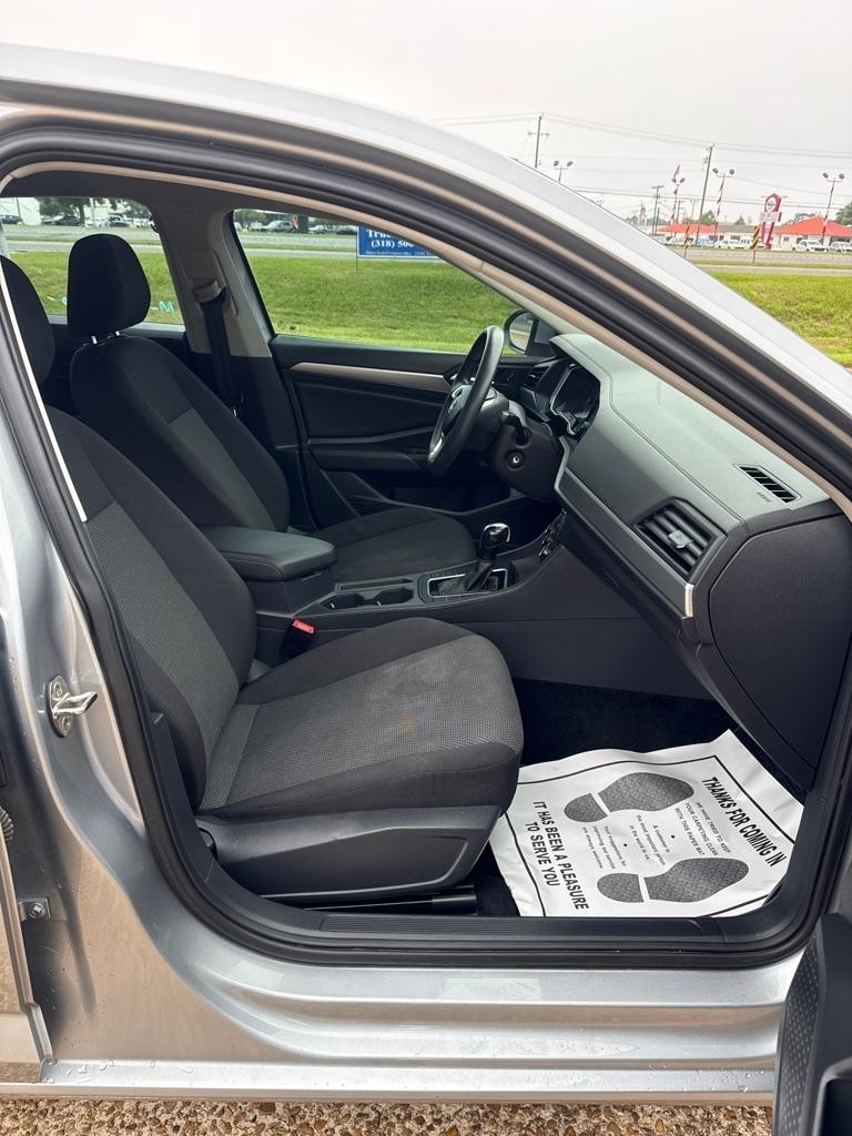 Volkswagen Jetta R-Line Auto 2021