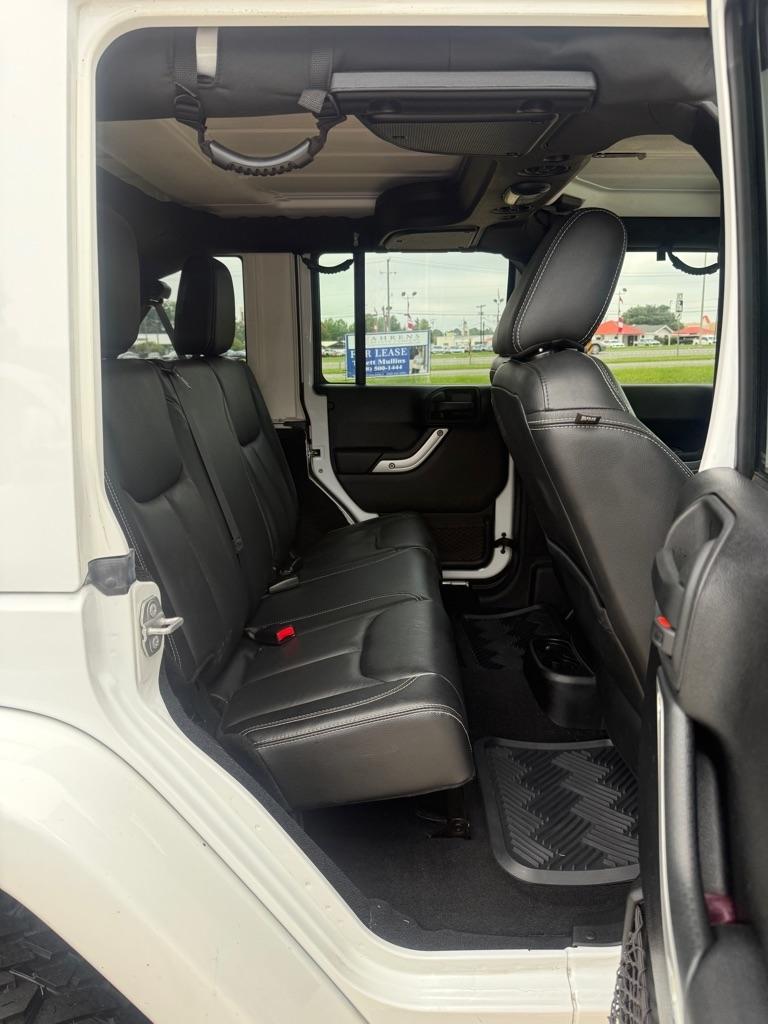 Jeep Wrangler Unlimited 4WD 4dr Rubicon 2015