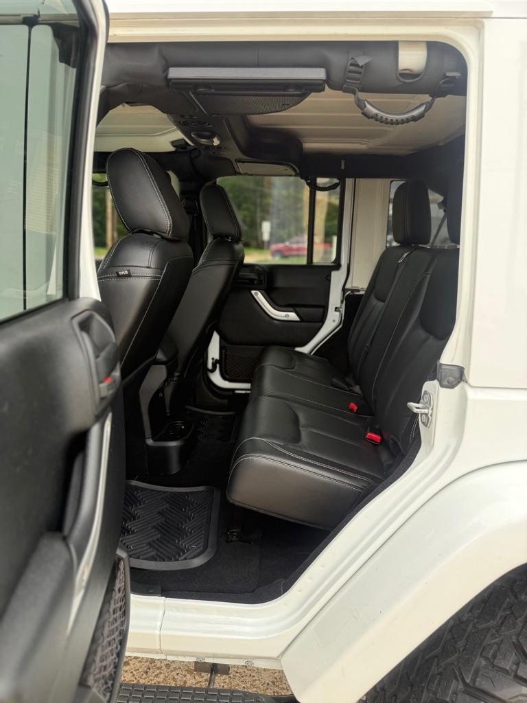 Jeep Wrangler Unlimited 4WD 4dr Rubicon 2015