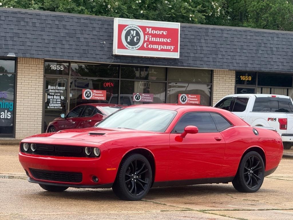Dodge Challenger SXT RWD 2018