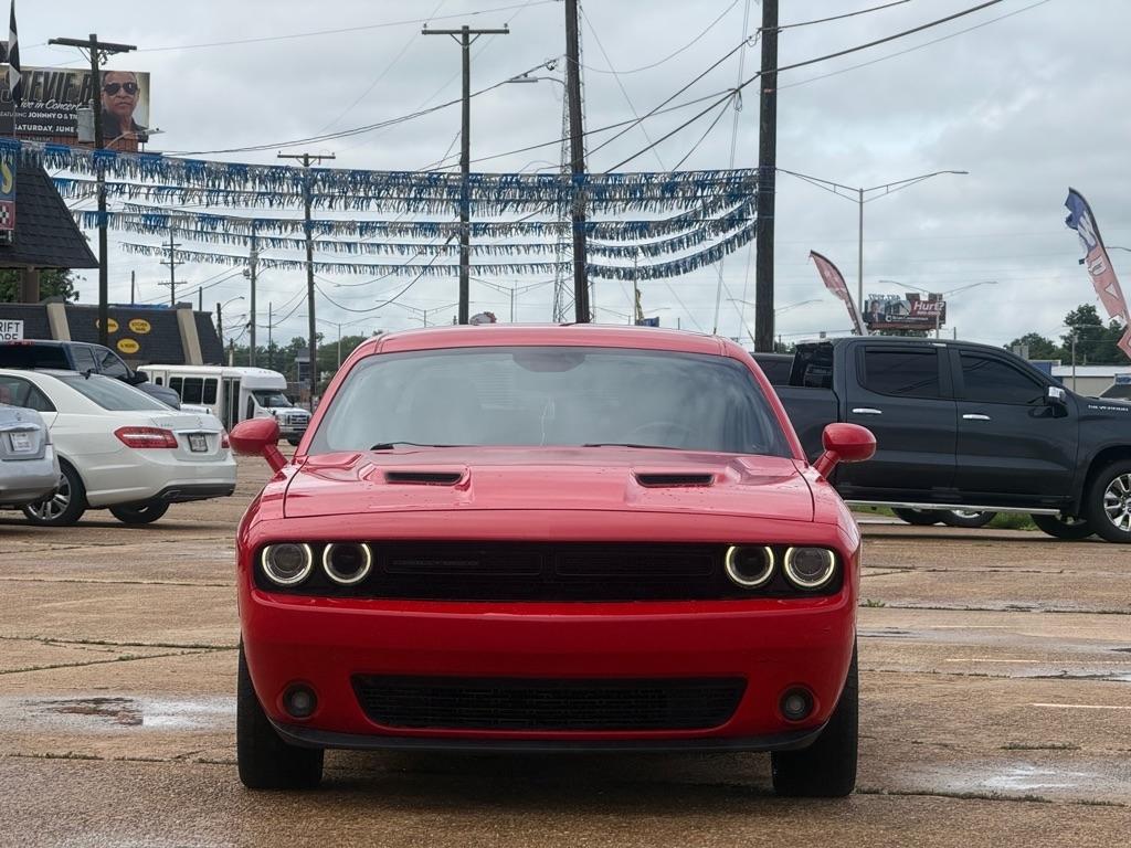 Dodge Challenger SXT RWD 2018
