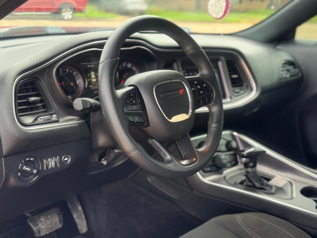 Dodge Challenger SXT RWD 2018