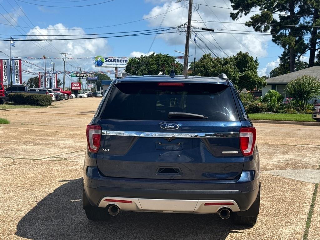 Ford Explorer FWD 4dr XLT 2016
