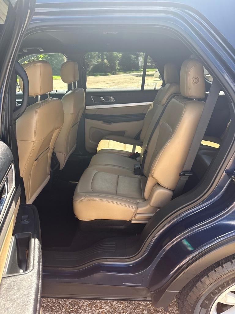 Ford Explorer FWD 4dr XLT 2016