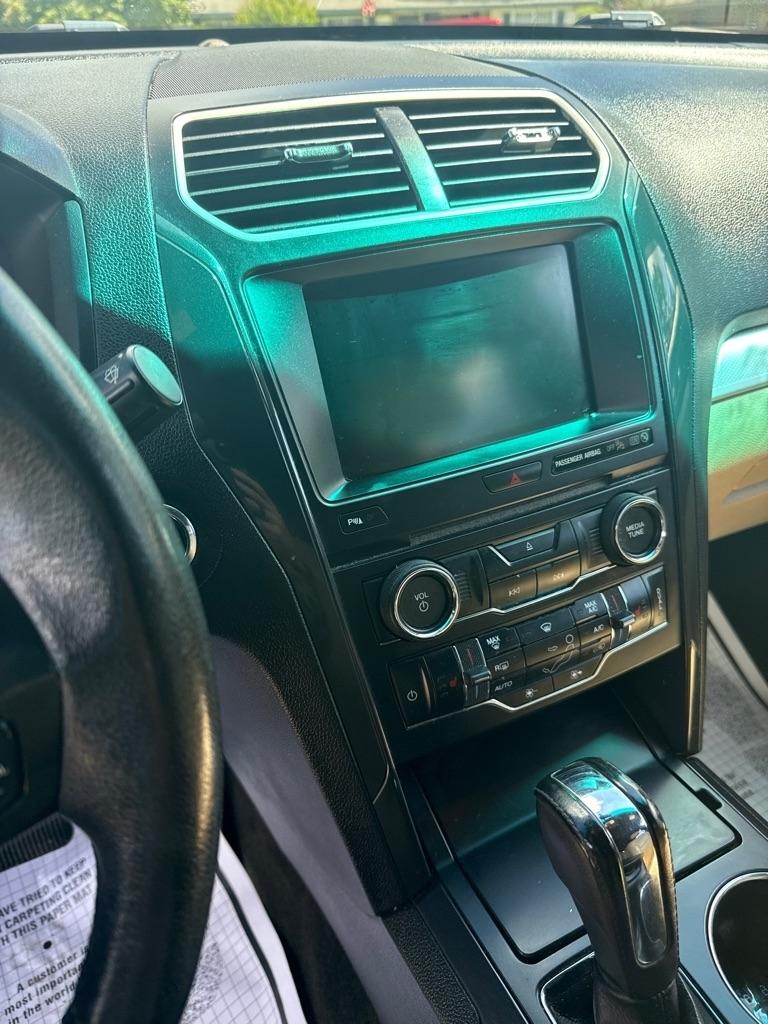 Ford Explorer FWD 4dr XLT 2016