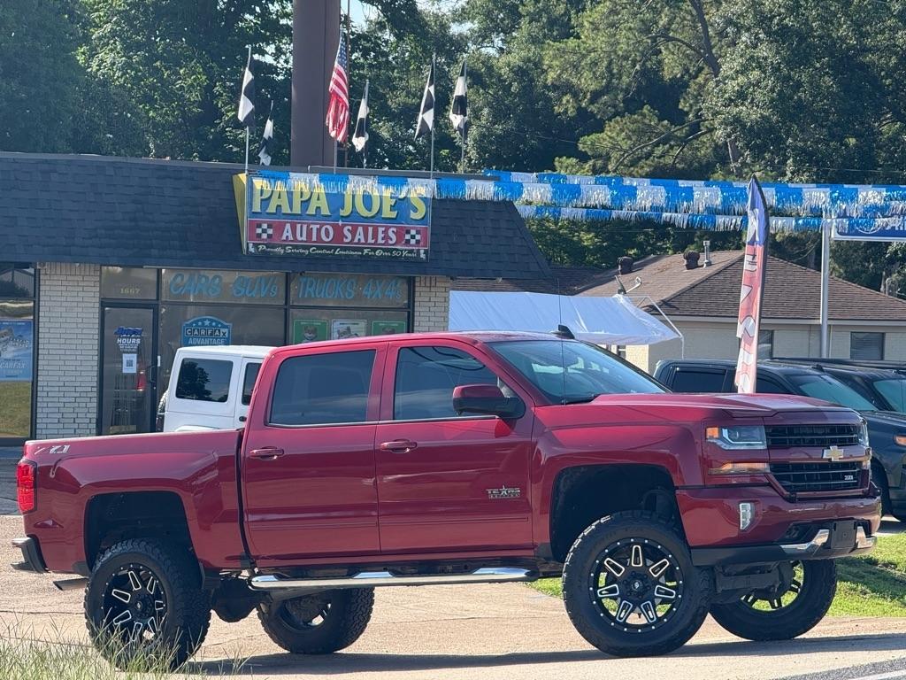 Chevrolet Silverado 1500 4WD Crew Cab 143.5" LT w/2LT 2018