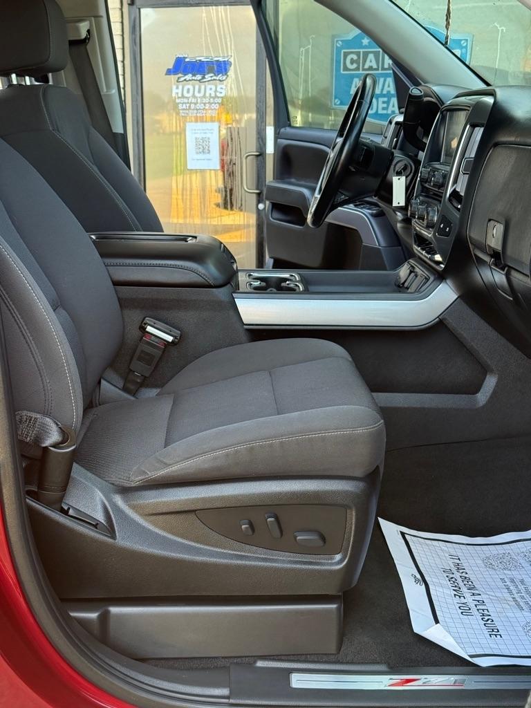 Chevrolet Silverado 1500 4WD Crew Cab 143.5" LT w/2LT 2018