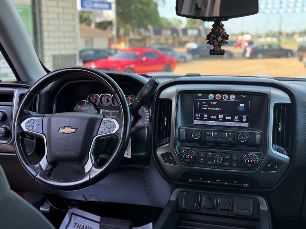 Chevrolet Silverado 1500 4WD Crew Cab 143.5" LT w/2LT 2018